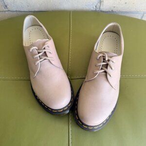 Dr. Martens beige 1461 oxford size women's 11 / UK 9 NWOB